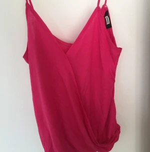  - Omlott linne från bikbok
