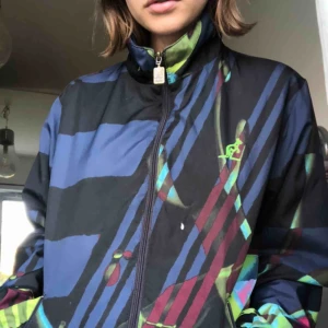  - Varm och mysig zipp uppp, använd 2-3 gånger!  Jätte härlig och passar bra till ljusa jeans<3