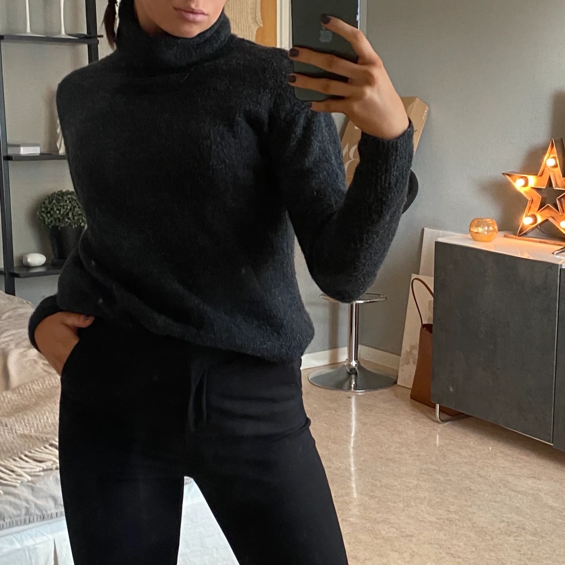 Stickad tröja med polokrage