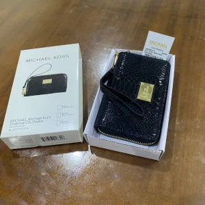 Michael Kors - Plånbok nästan ny 