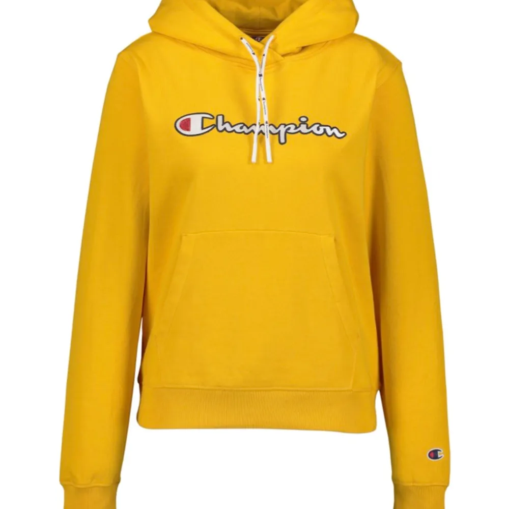 Säljer denna (helt oanvända) gula champion hoodien i stl S, passar mig bra men säljer pga beställde fel färg. Lägg bud eller köp för 500kr +Frakt☺️ Nypris 799kr. . Hoodies.