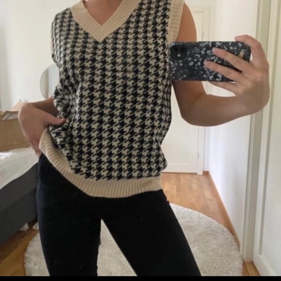 Stickad topp i stl M (men passar S) - 90