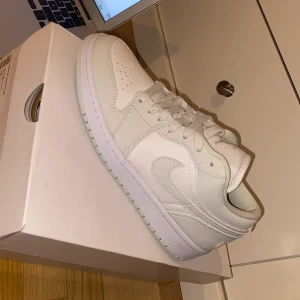 Jordan 1 low (spruce aura) - Jordan 1 low