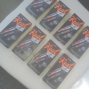 Benefit smink - Benefit smink det som kommer i förpackningen är en vattentät eyeliner, sminkborttagning för eyelinern och mascara köpte en massa när jag jobbade med smink tidigare och de blev över 💕 de är köpta på sephora