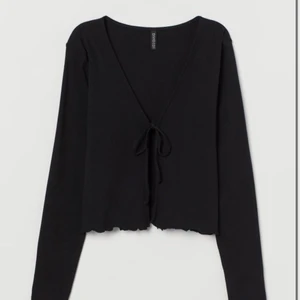 svart knytning topp! - aldrig använd! strl M