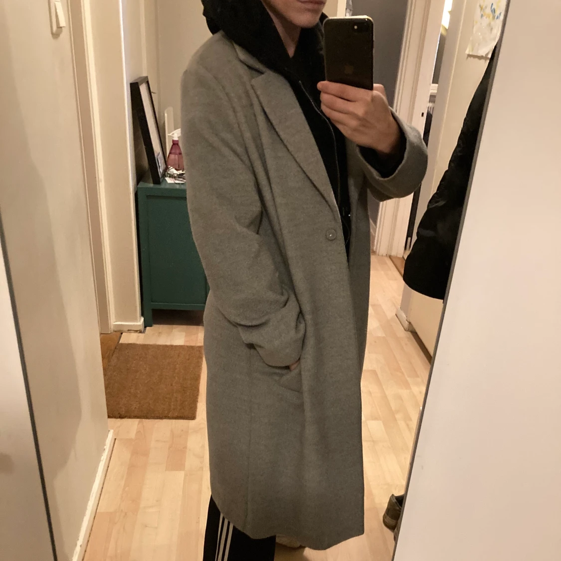 Grå lång kappa st. 34  - 90