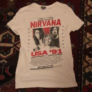 Nirvana t-shirt - Från hm (xs i herrstorlek)