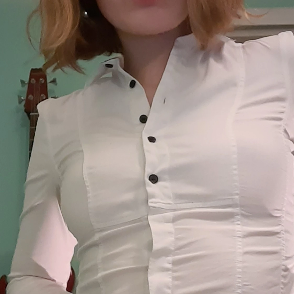 Vit tajt skjorta  - 91
