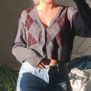  - Så fin kofta! Köparen står för frakt🦋