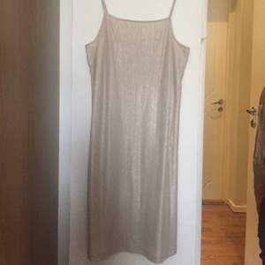 Brand new dress from Zara, never worn with hang tags intact.