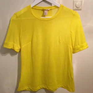  - Tröja från H&M oanvänd 