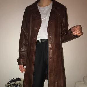 Läder kappa - Brun läder kappa! 