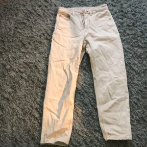 Vida jeans - Dessa vida jeans är ljusbruna! Väldigt fina och bra kvalitet! 