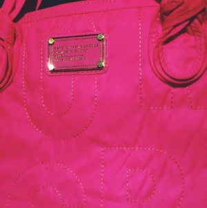  - Äkta Marc by Jacobs workwear 13 tum. Köpt för 1000kr 