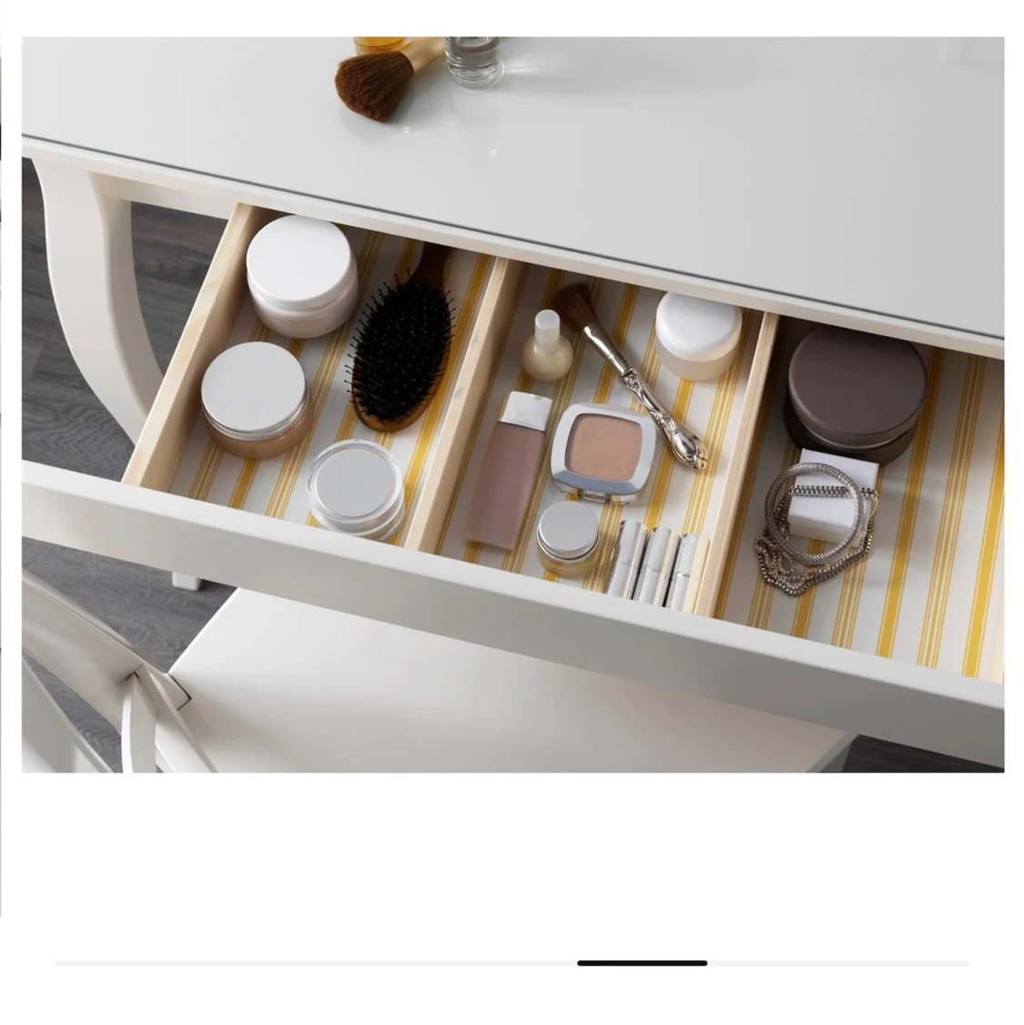 Sminkbord - 91