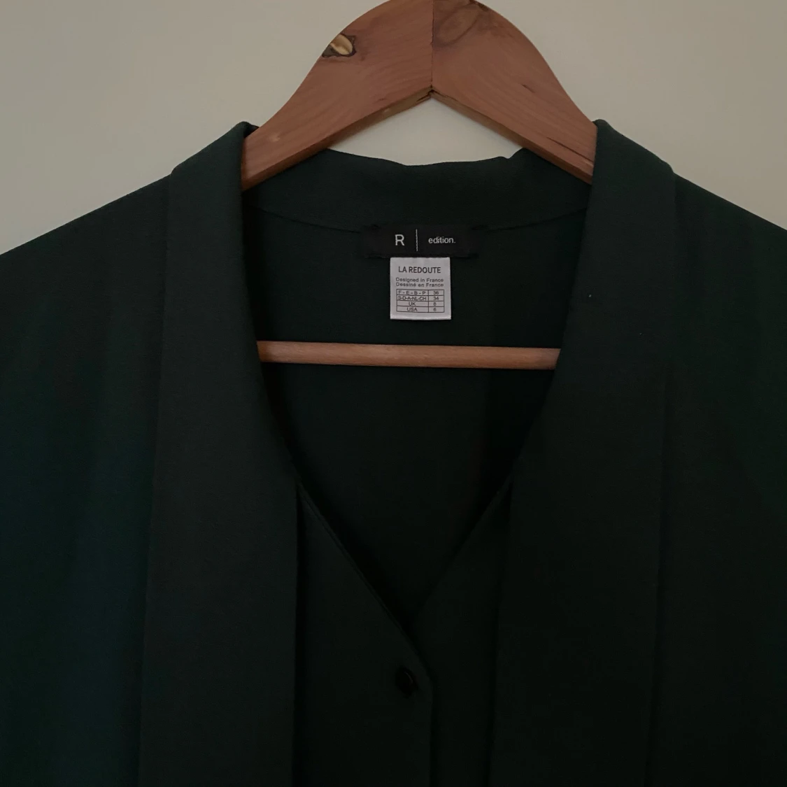 Mörkgrön jumpsuit med knytdetalj - 91