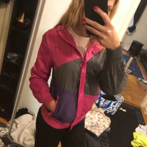  - Jacka i storlek xs