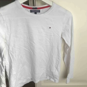  - Från Kidsbranstore Storlek 164, de som har Xs passar