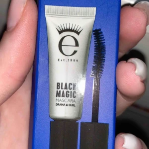  - Mini mascara Helt oöppnad & ny