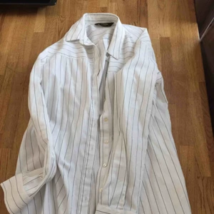  - Ej skjorta köpt från LC wakiki