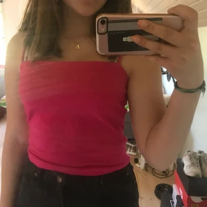 Rosa ginalinne - Oanvänt ginalinne. Rosa💕 passar dig i storleken s/m 