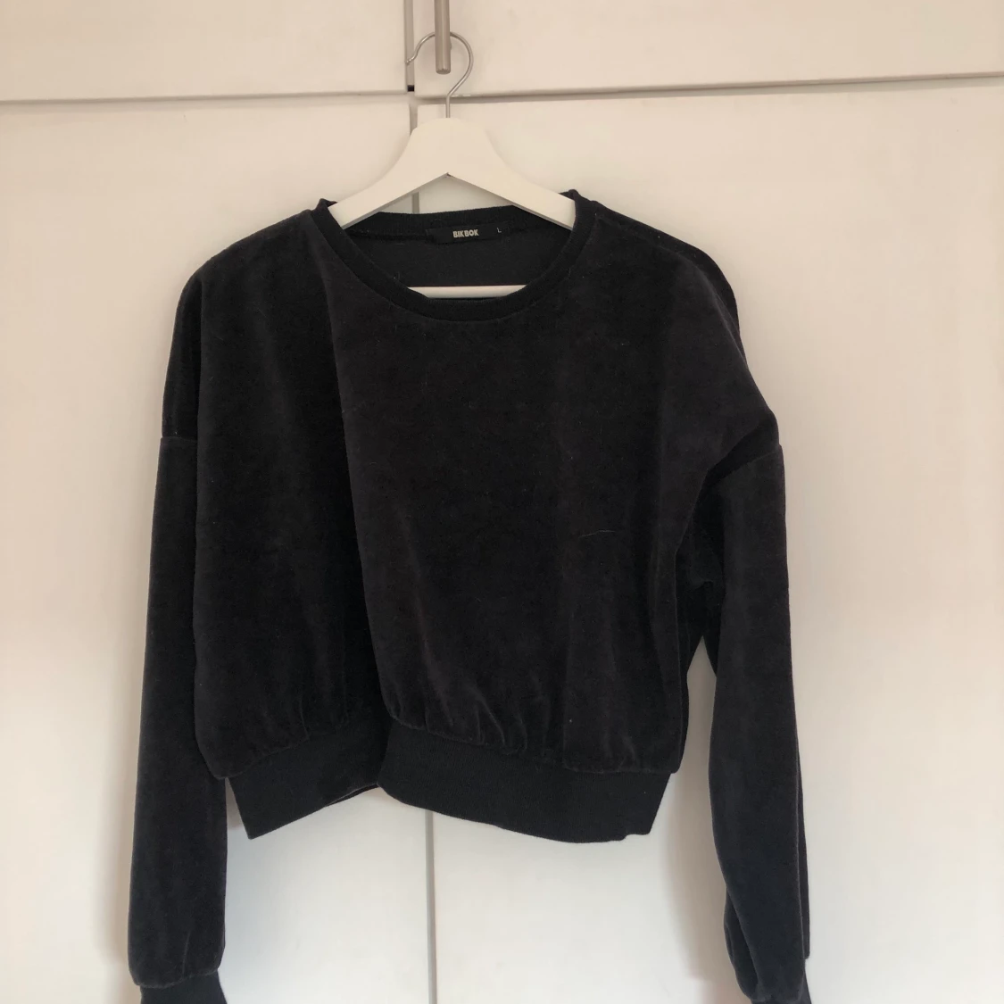 Tjocktröja från bikbok - 90