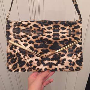 leopard pattern bag