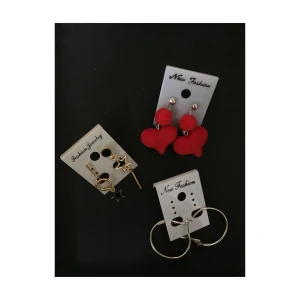 Nya örhängen  - Nya fina örhängen 3par för 69kr köparen står för frakt. 