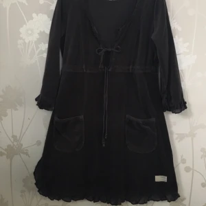  - Odd Molly sametklänning🌻  🗯 köparen står för frakten eller mötes upp i Stockholm 