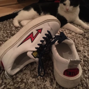  - Coola pjucks från Zara. Använda en gång, för små för mig märkte jag :( 