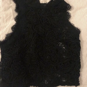 Zara linne - Fint spets linne från zara. Knappt använt