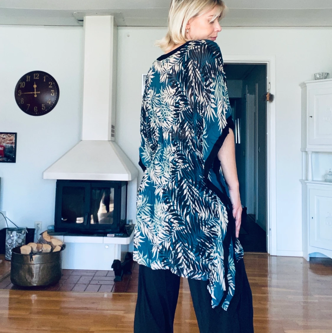 Mönstrad kimonoliknande överdel - 90