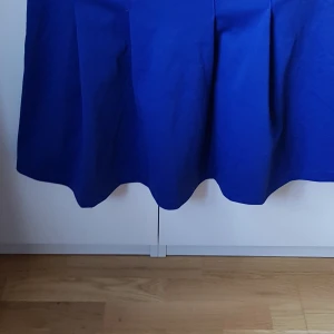 Kjol M - Helt ny oanvänd kjol