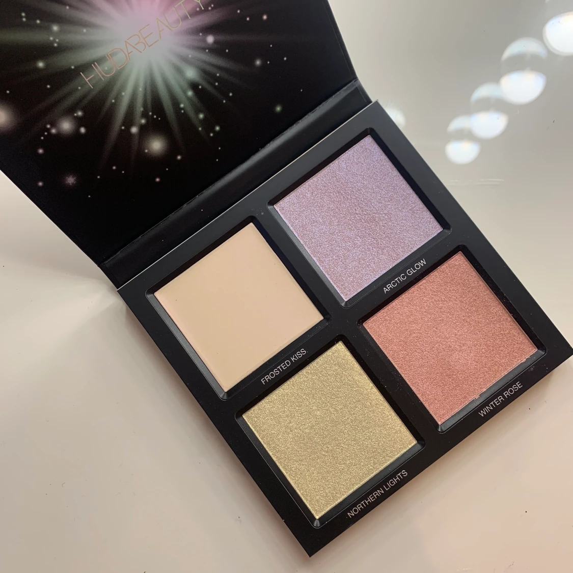 HUDA BEAUTY - NY!!! - 90