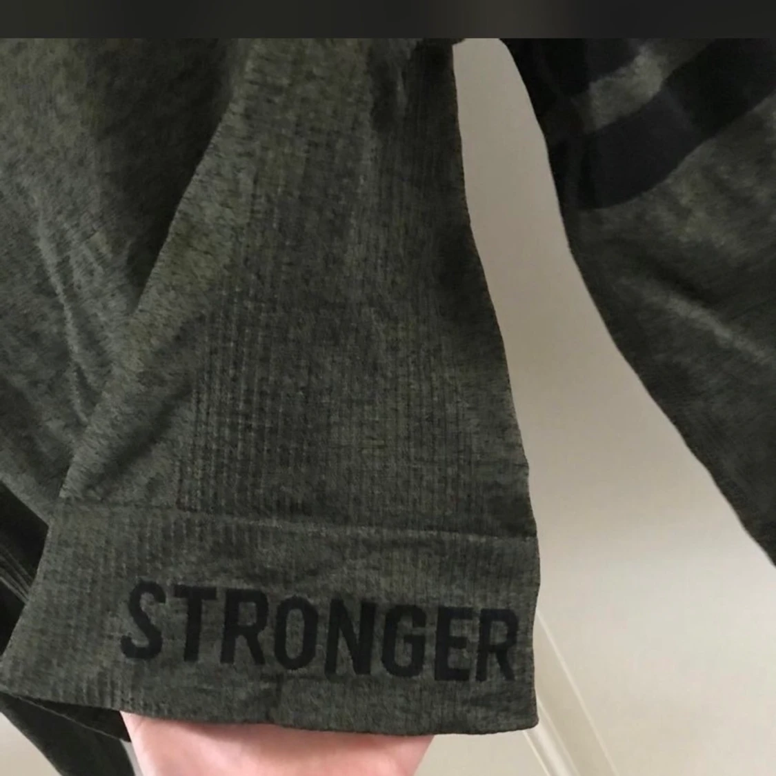 Crop top Stronger 195 - 91