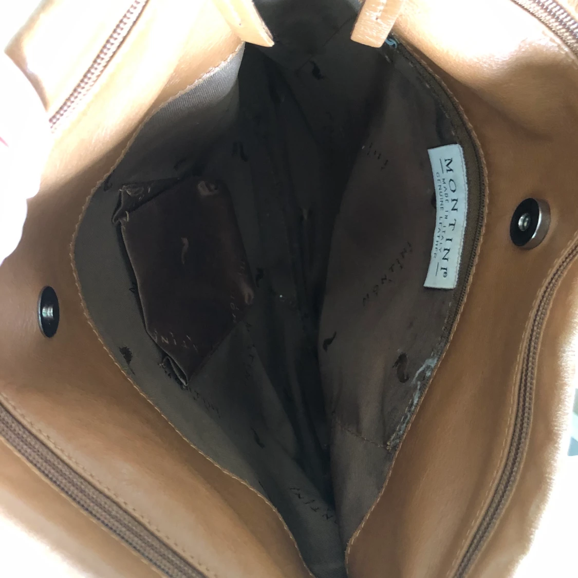 Snygg rymlig handväska - 90