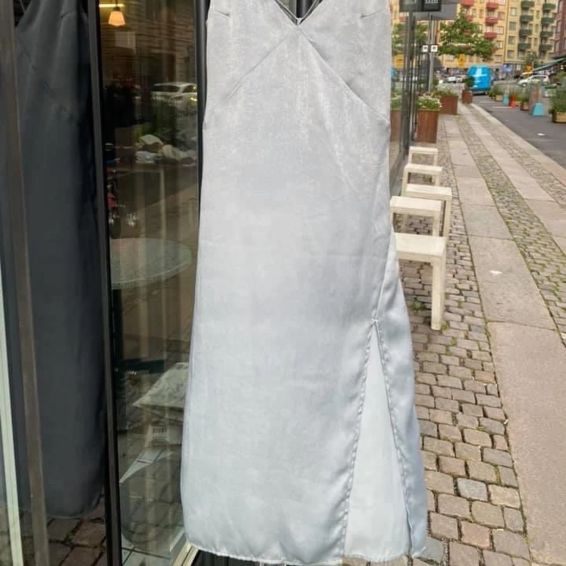 Klänning med spaghettiband - 90