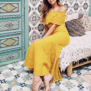  - By Malina Serafina Maxi dress LEMON, stl L (38-40). Använd 1 gång och i perfekt skick. 