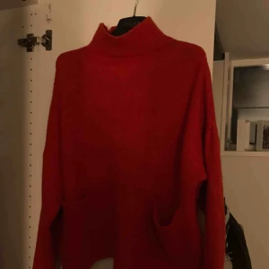  - Säljer denna stickade tröja från chiquelle! 250kr💖💖 one size