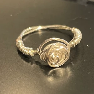 Ros ring - Hemmagjord ros ring! Kan göra den i alla storlekar. Köparen står för frakten❤️