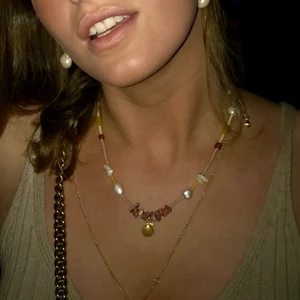 ANNI LU - Halsband - ♥️ Bounty Necklace Sunburst ♥️ Halsband från ANNI LU i mycket fin kvalite, har använts sparsamt. 800kr + frakt (köparen står för frakten då hen själv väljer fraktsätt)🍋  har dessutom en låda tillhörande halsbandet som det skickas i😚 