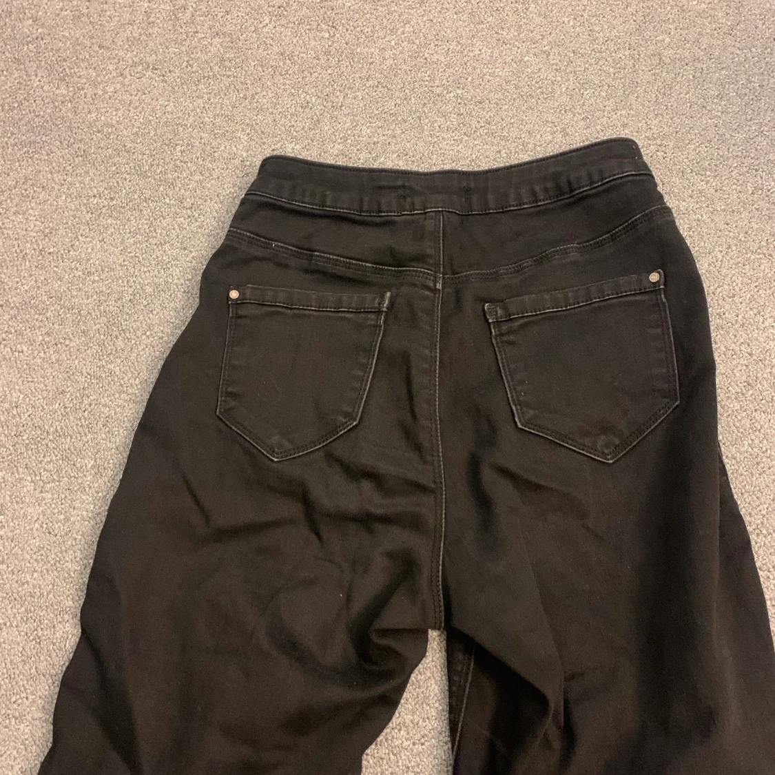 Svartajeans storlek S - 91
