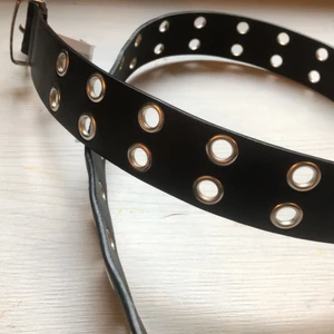 Skärp  - Säljer pga att jag inte använder så mycket längre. Köparen står för frakten <3