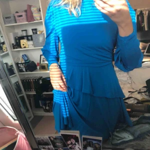  - Snygg och färgglad från hm, de var en speciell kollektion den kom ifrån, nyskick!