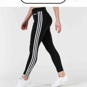  - Nyskick  Nypris 299:-  Snabb affär - inkl frakt  Hör av er vid intresse o frågor 🥰