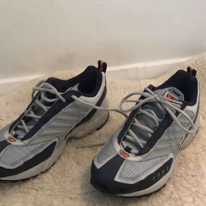  - snygga sneakers från Reebok🍓🍓