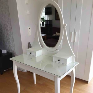  - 100x50 cm Sminkbord Nypris 1995 kr