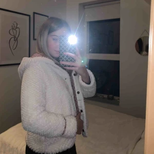  - Jacka från benetton den är jätte fin o bra skick