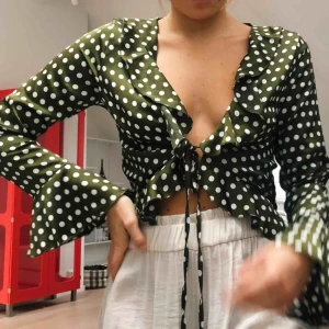  - Superfin blus från Missguided. Oanvänd med prislapp kvar! Fraktar eller möter upp!