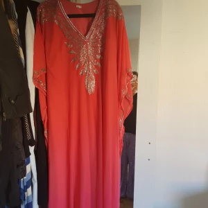  - Kaftan köpt för 2 mån